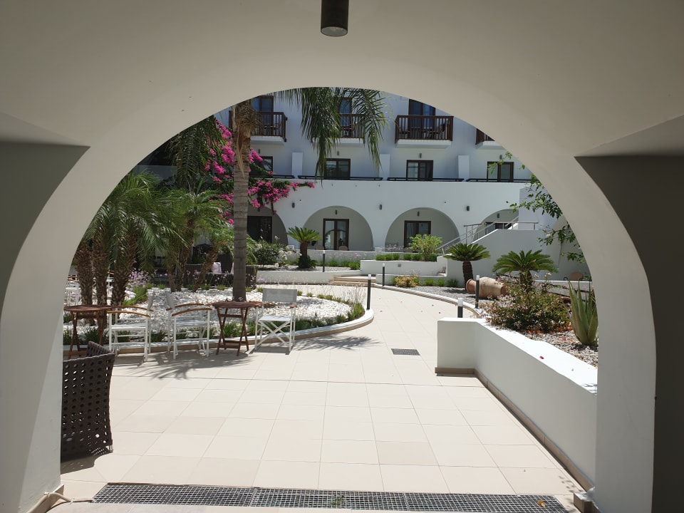 Außenansicht TUI BLUE Oceanis Beach and Spa Resort