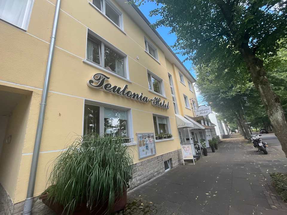 Außenansicht Hotel Teutonia
