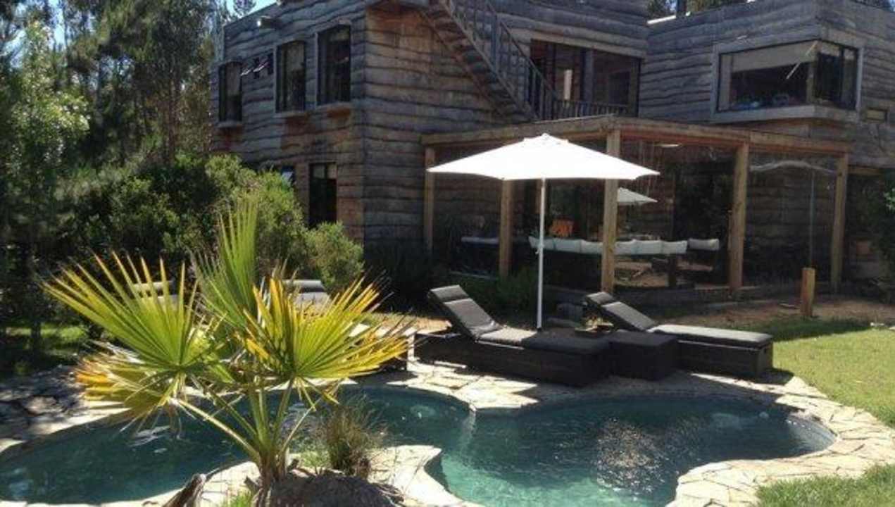 Piscina Rusticae Ruca Lodge and Hotel Boutique