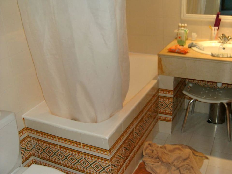 Blick ins Bad eines Bungalows El Mouradi Club Kantaoui
