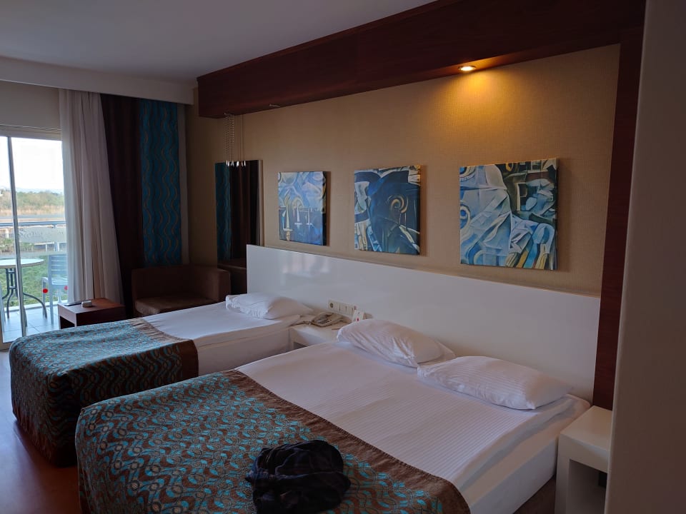 Zimmer Seaden Sea World Resort & Spa