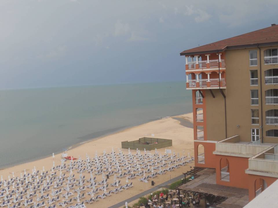 Es gibt auch mal Wolken Sol Luna Bay