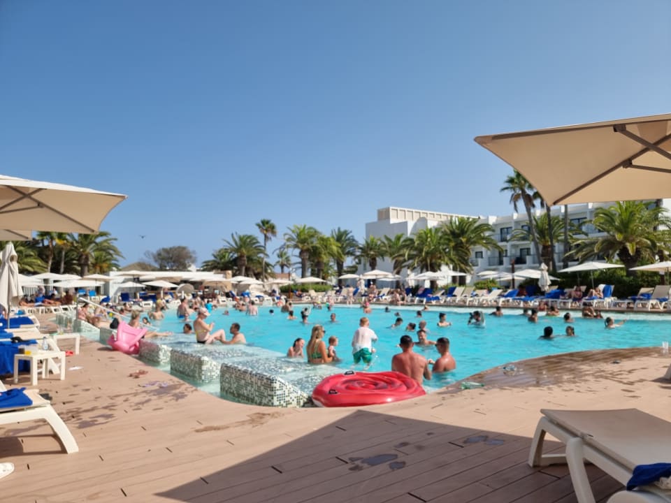 Pool Grand Palladium White Island Resort & Spa