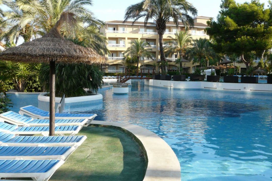 Pool Prinsotel La Dorada