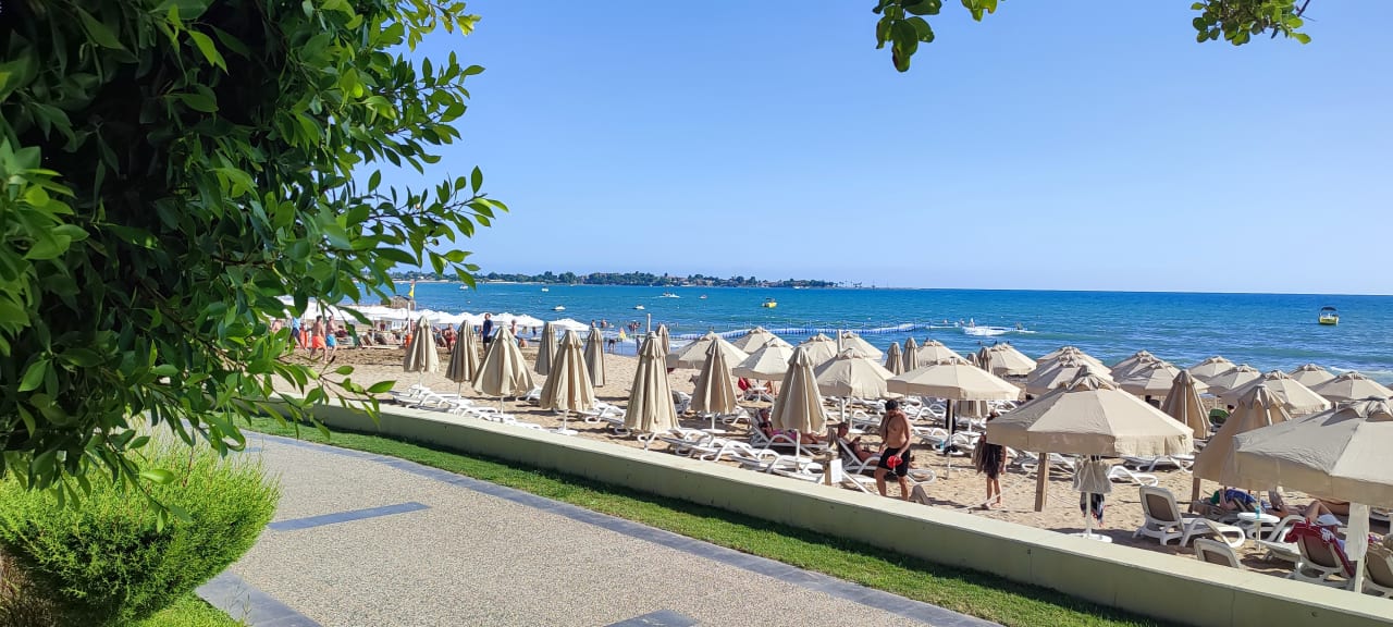 Strand Melas Resort Hotel