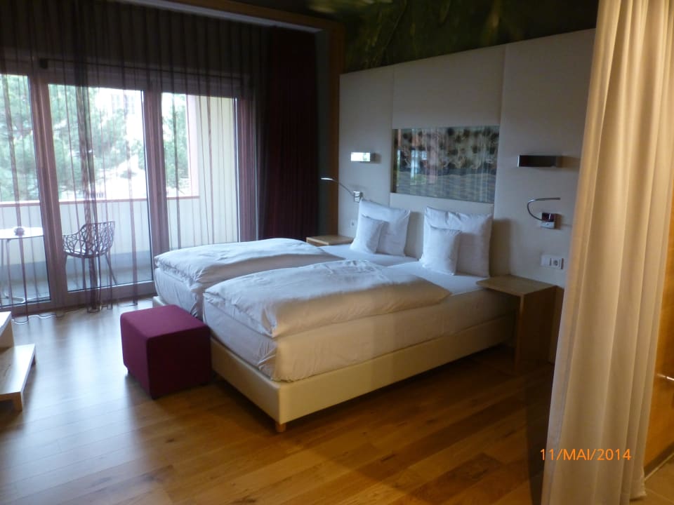 Großzügiges Zimmer Kaisergarten Hotel Deidesheim