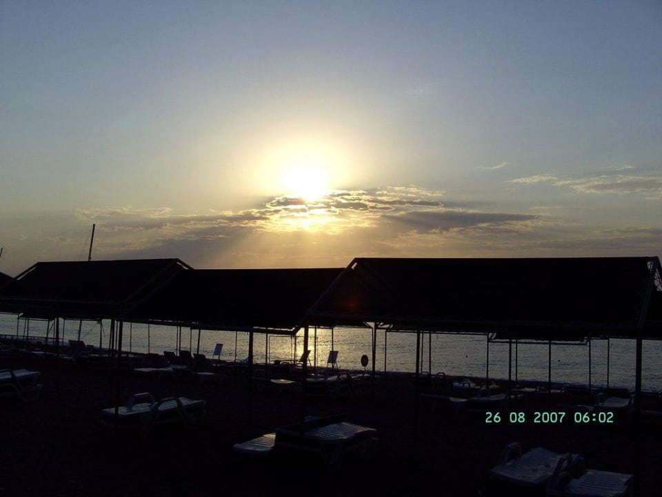 Schöner Sonnenaufgang Ulusoy Kemer Holiday Club