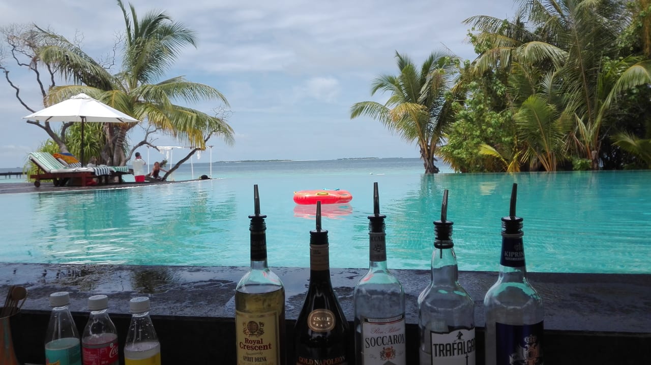 Pool Adaaran Select Meedhupparu Island Resort - Premium All Inclusive