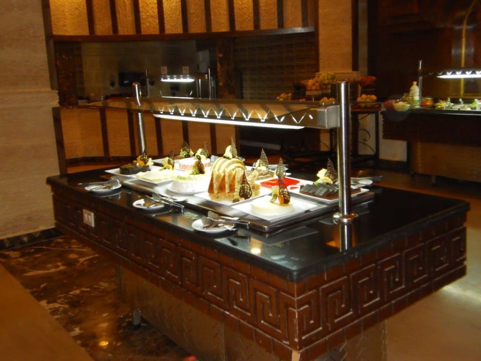 Nachspeisen im italienischen Restaurant Pickalbatros Alf Leila Wa Leila Resort - Neverland Hurghada