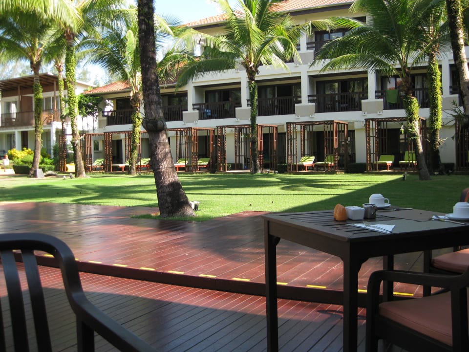 Frühstücksterrasse The Briza Beach Resort Khaolak