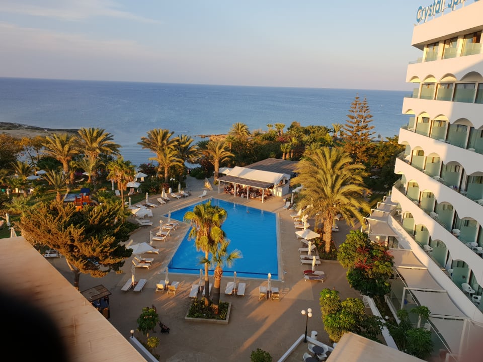 Zimmer Crystal Springs Beach Hotel