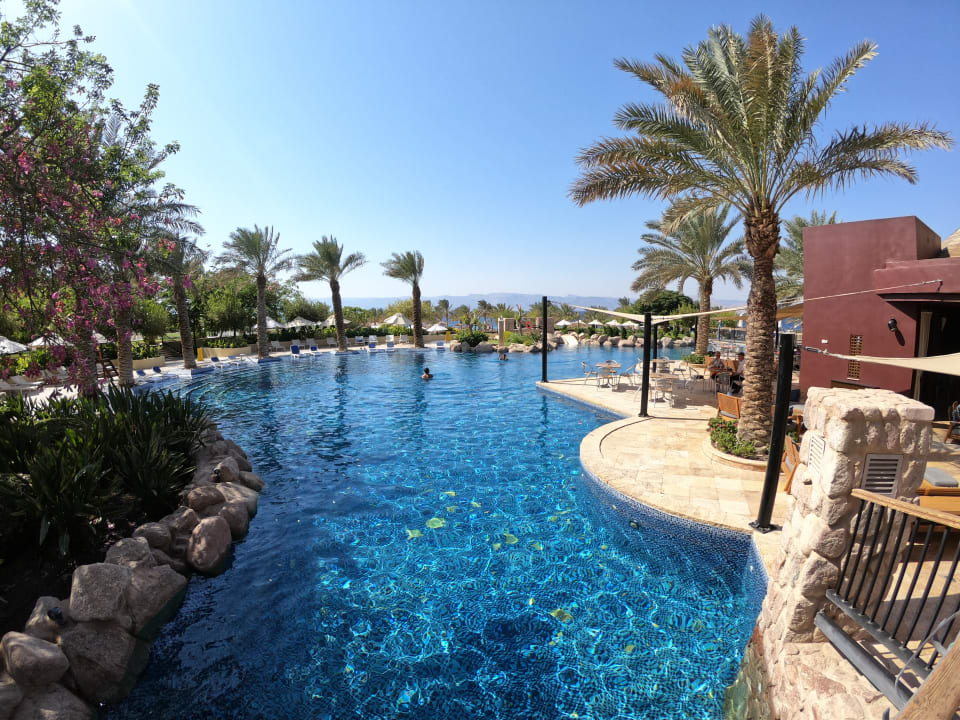Pool Mövenpick Resort Tala Bay Aqaba