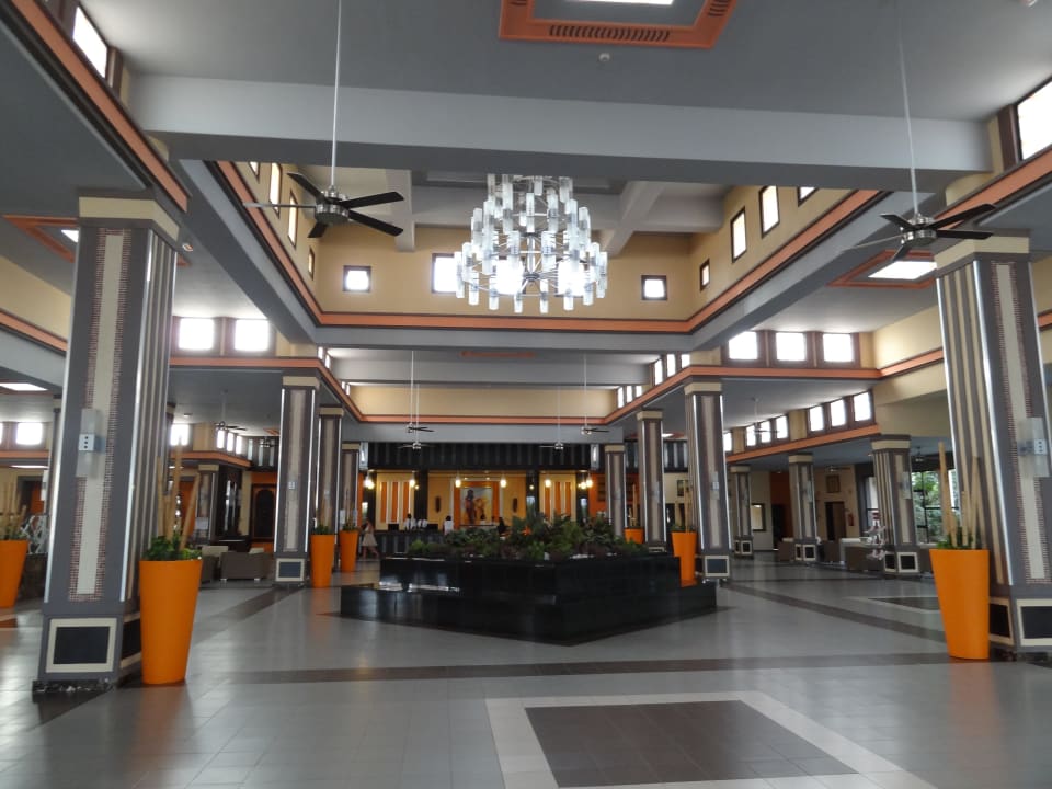 Lobby Hotel Riu Touareg