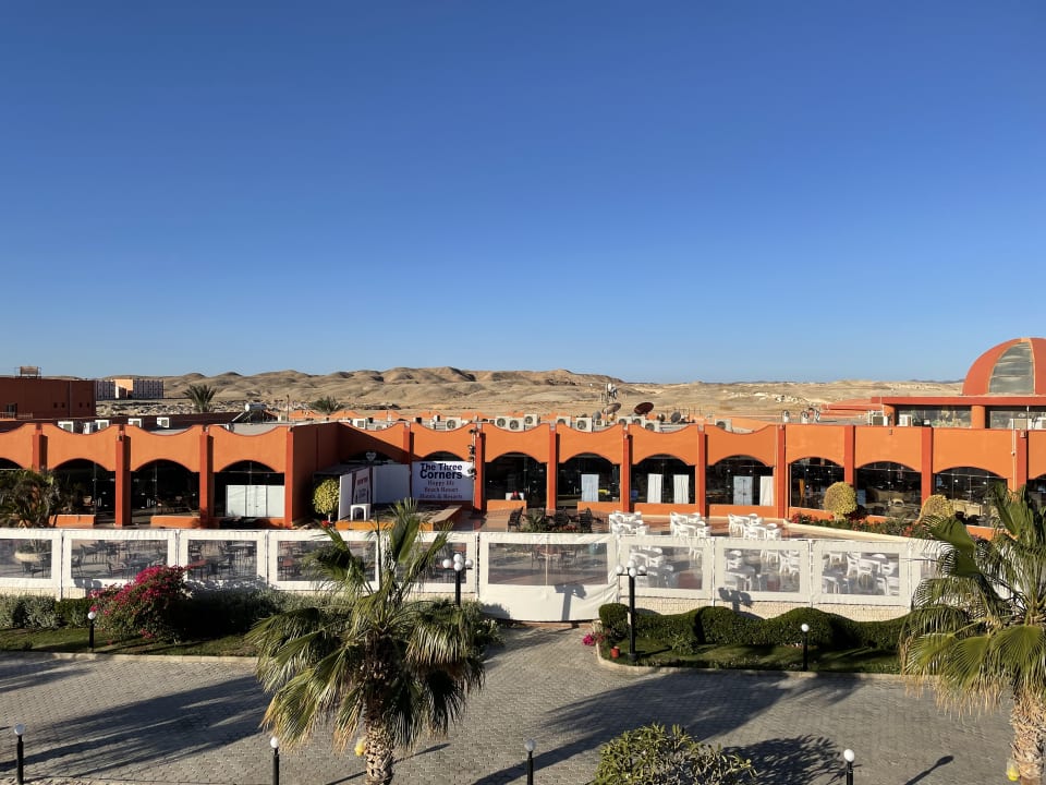Außenansicht Three Corners Happy Life Beach Resort