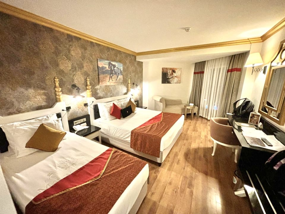 Zimmer Mary Hotel Side