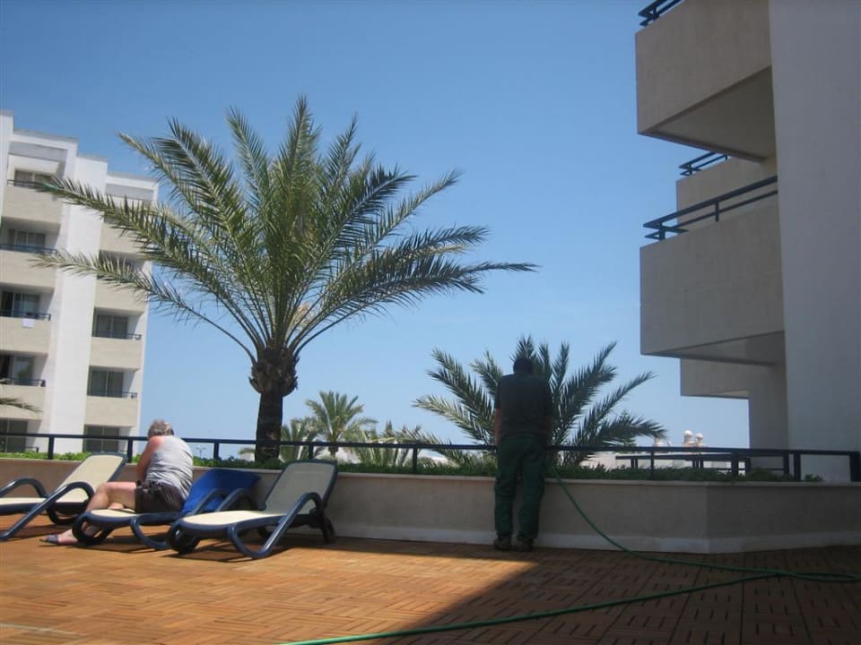 Sonnenterrasse im 2. Stock Hipotels Bahia Grande