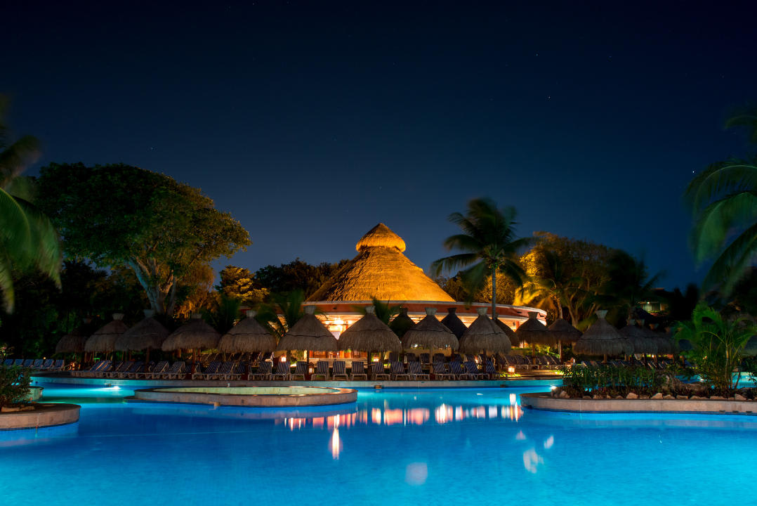 Pool Iberostar Waves Quetzal