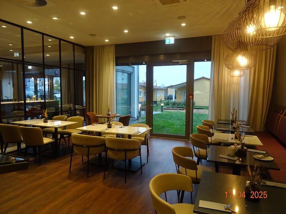 Gastro FourSide Hotel Ringsheim, Trademark Collection by Wyndham