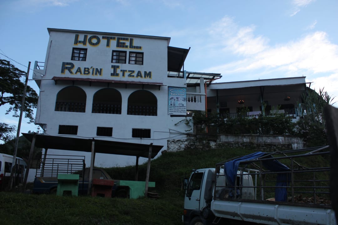 The hotel Hotel Rabin Itzam
