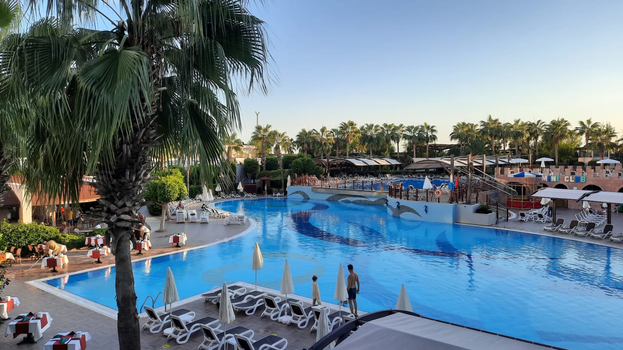 Außenansicht Aydinbey Kings Palace & Spa