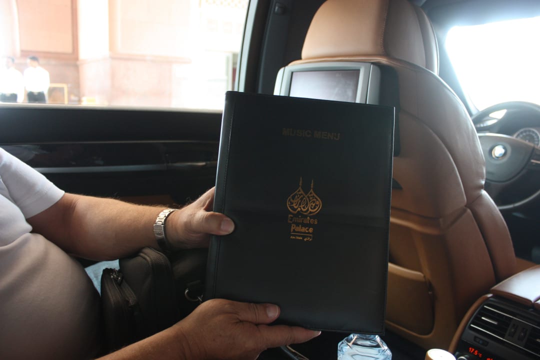 In der Limo zum Airport Emirates Palace Mandarin Oriental