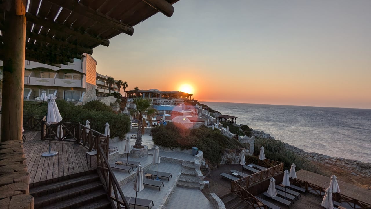 Außenansicht Hotel Kalithea Horizon Royal