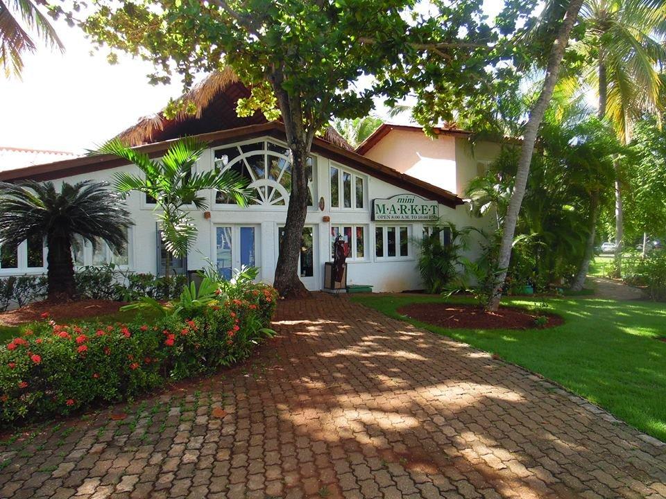 Der Markt und der Geldautomat! Wyndham Alltra Samana