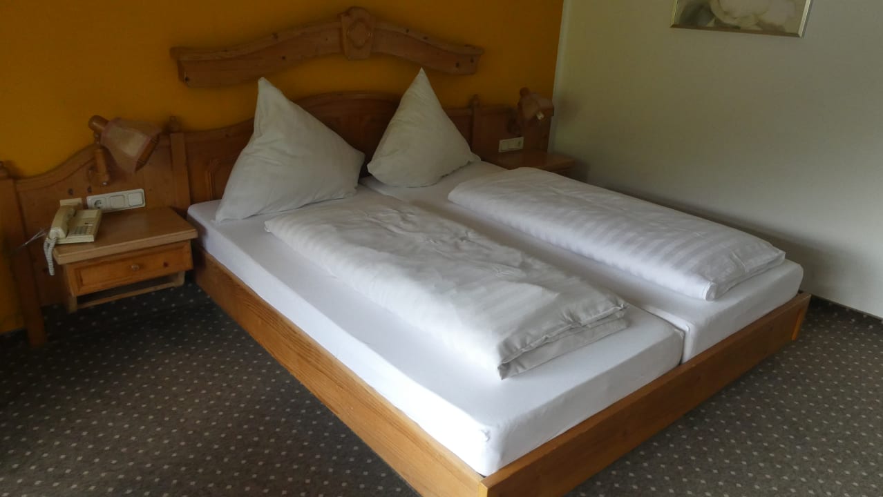 Zimmer Alpenhotel & Ferienwohnungen Weiherbach