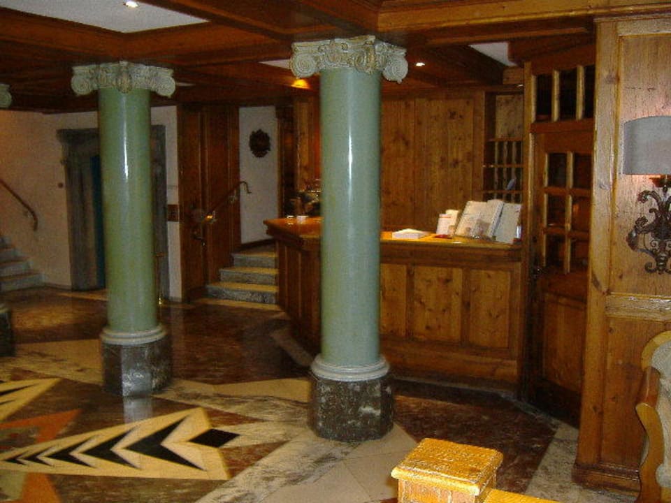 Rezeption Parkhotel Oberstaufen