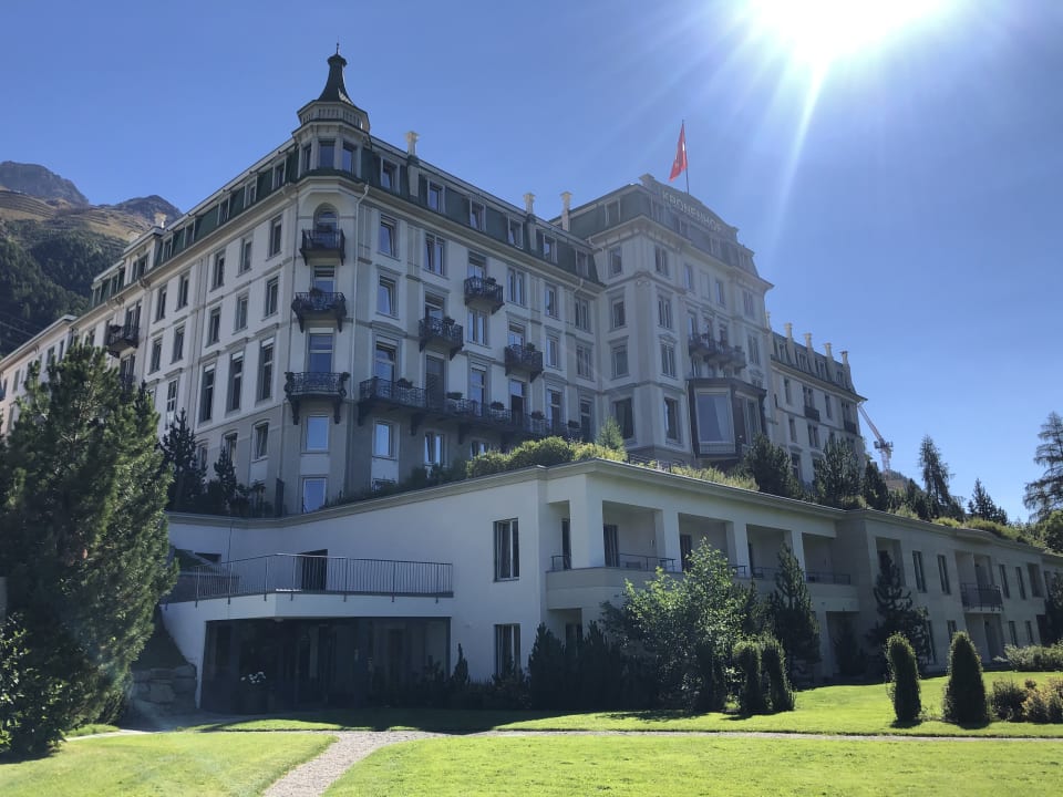 Außenansicht Grand Hotel Kronenhof Pontresina