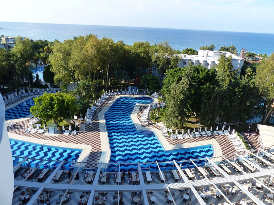 Vom Platinium hinunter Hotel Botanik Platinum