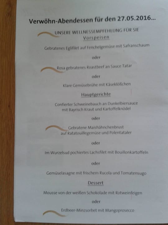 Menue am Abend Mawell Resort