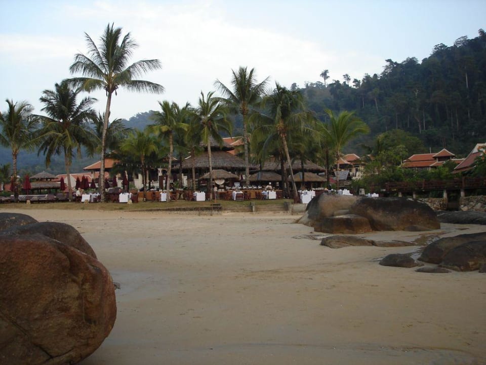 Hotelanlage vom Strand Khaolak Laguna Resort