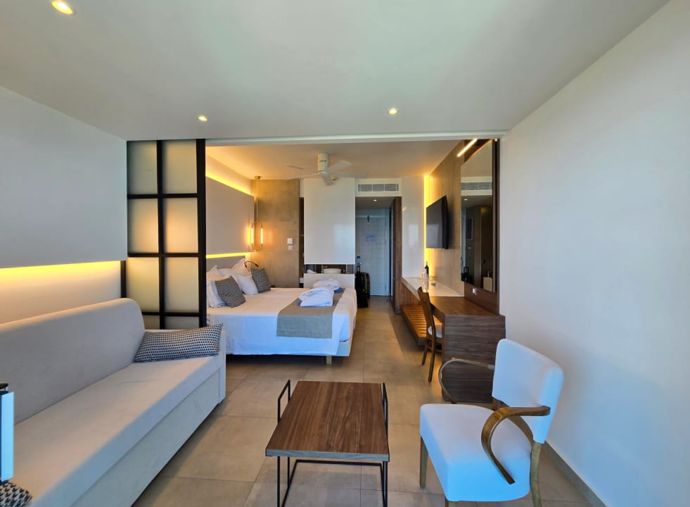 Zimmer Hotel Calypso Beach