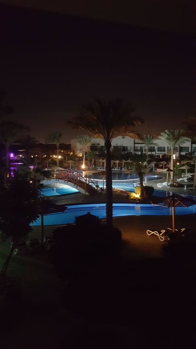 Pool bei Nacht  Hotel Panorama Naama Heights Resort