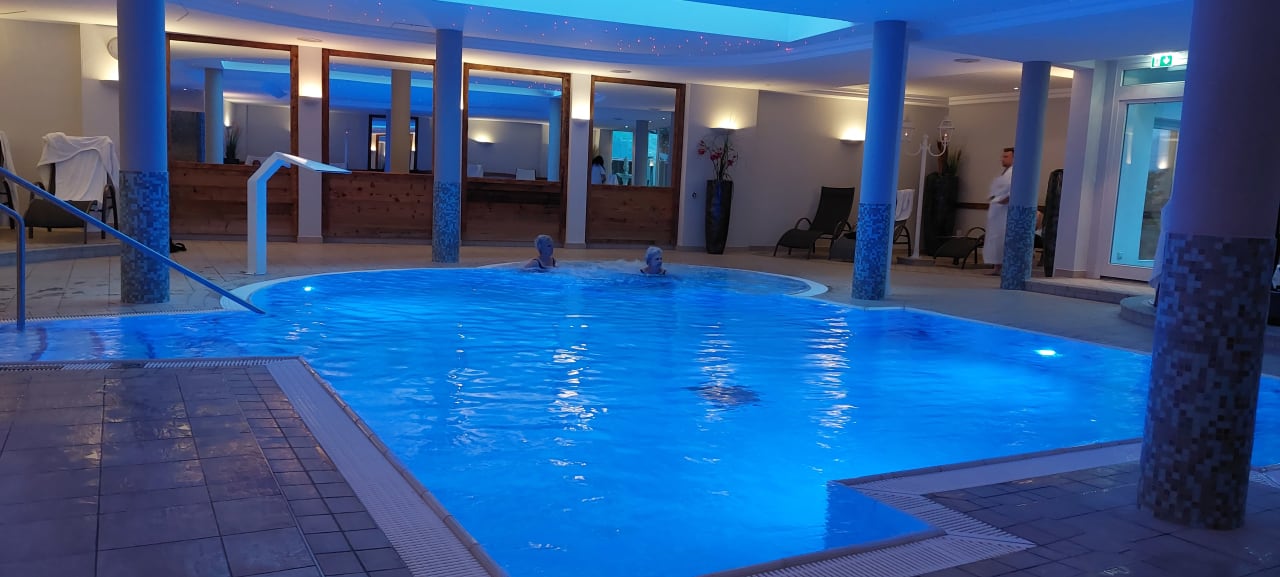 Pool Wohlfühlhotel Schiestl