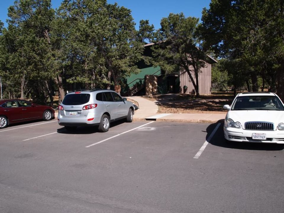 Blick vom Parkplatz Yavapai Lodge East
