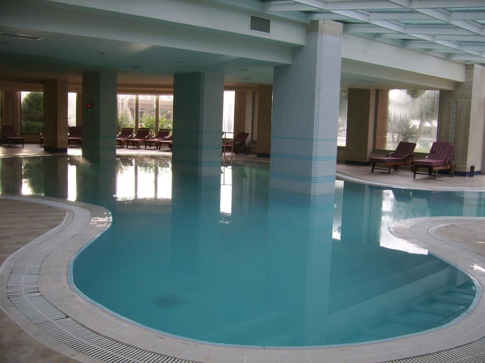Schönes Hallenbad im Hotel Hotel Terrace Beach Resort