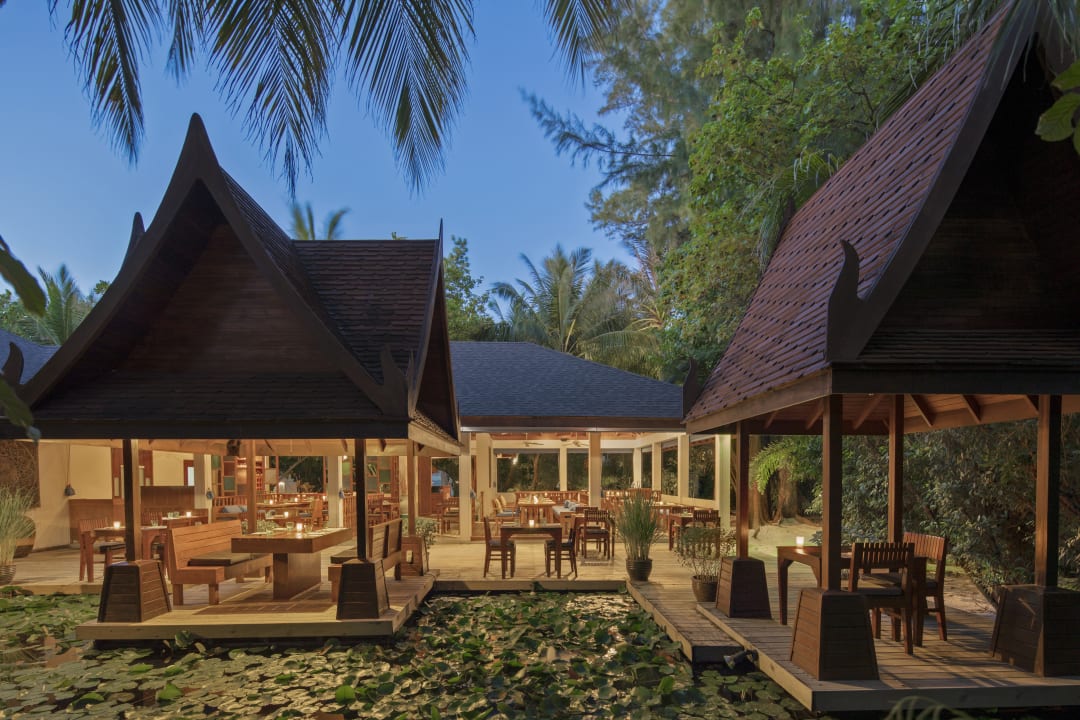 Gastro Machchafushi Island Resort & Spa Maldives, The Centara Collection