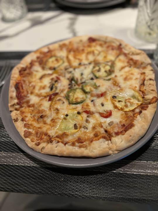 Gastro Rose Rayhaan by Rotana