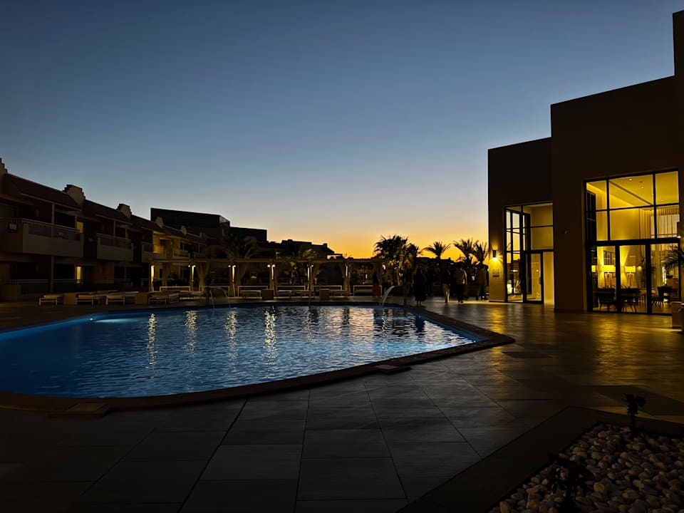 Pool JAZ Elite Casa del Mar Beach