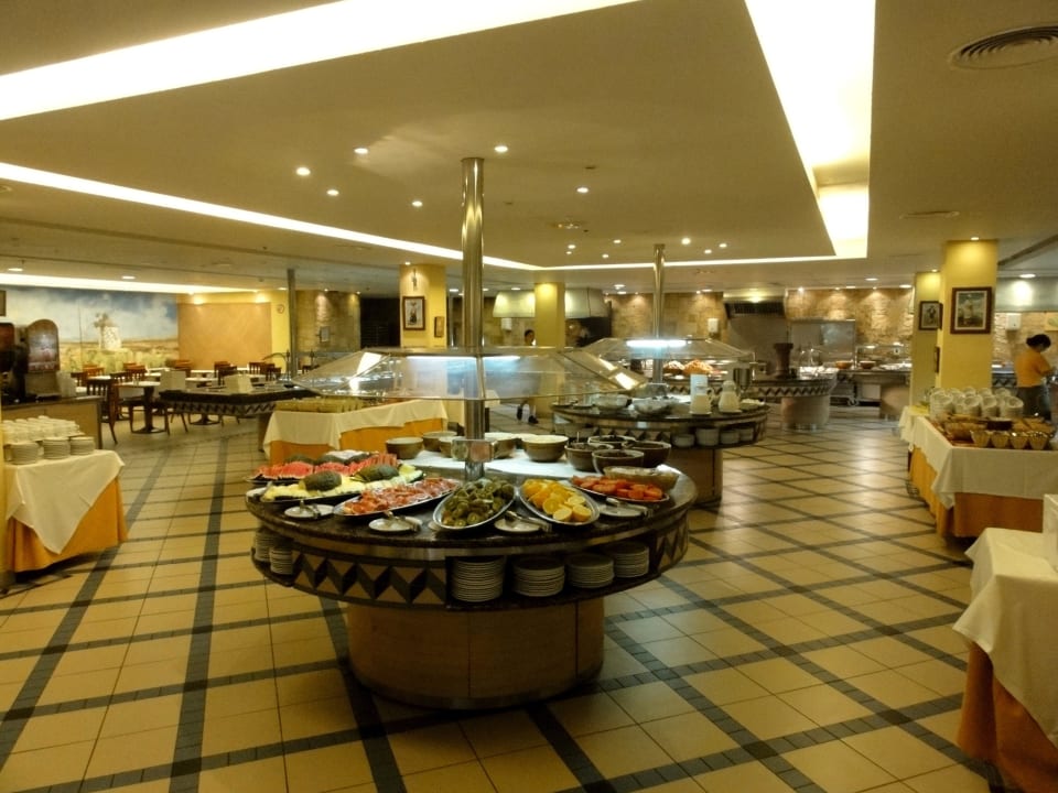 Blick in den Speisesaal Alua Suites Fuerteventura