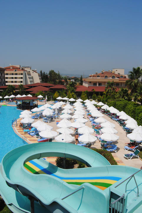 Rutschen und 5er Reihe Grand Seker Hotel