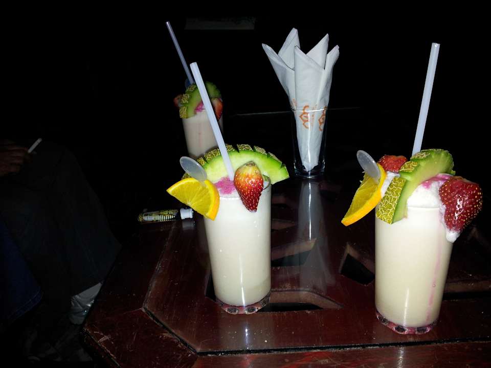 Cocktails vom großen Achmet Pickalbatros Alf Leila Wa Leila Resort - Neverland Hurghada