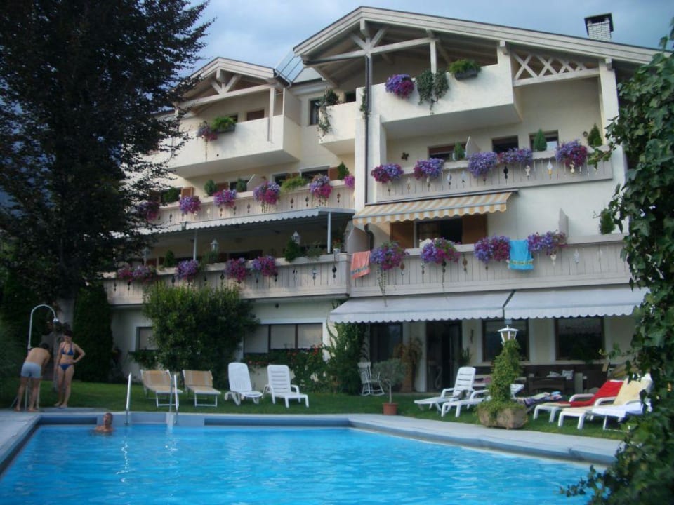 Pension Schweigkofler / Dorf Tirol Pension Schweigkofler