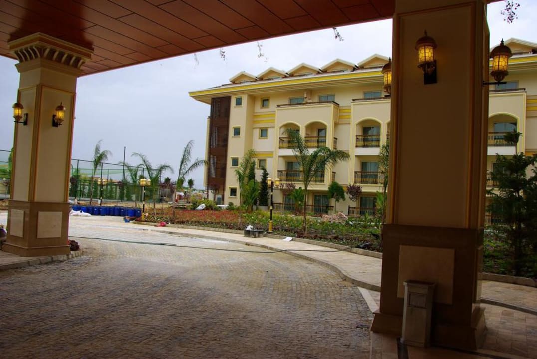 Eingang Diamond Excellence Resort & Spa