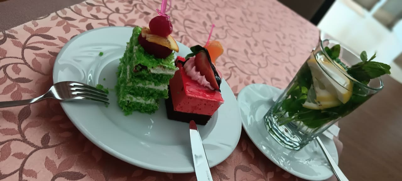 Gastro Port Side Resort Hotel