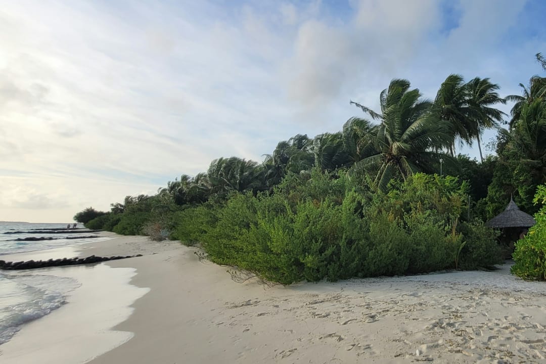 Strand Embudu Village
