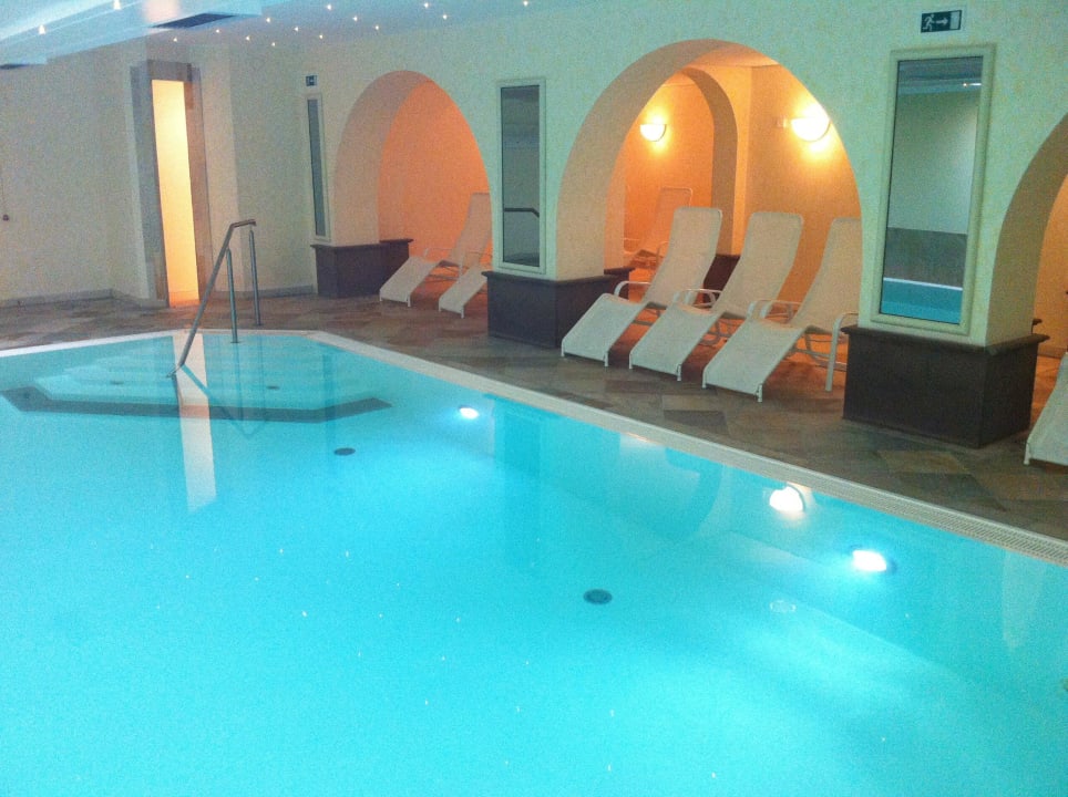 Großes Schwimmbad Hotel Nordstrandperle