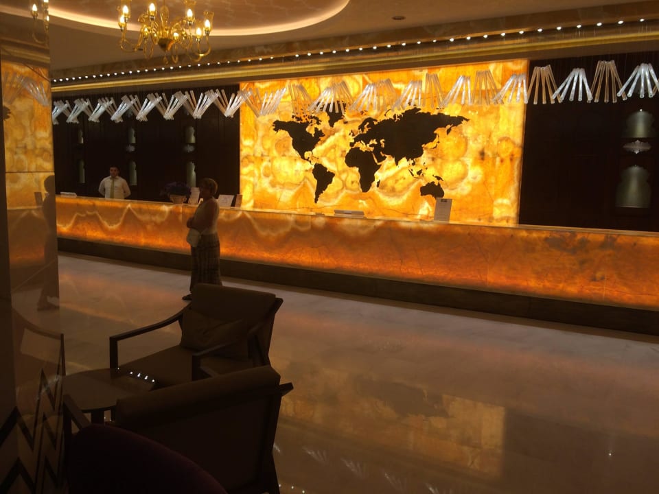 Lobby Royal Taj Mahal Hotel